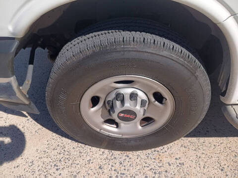 2023 GMC Savana 2500