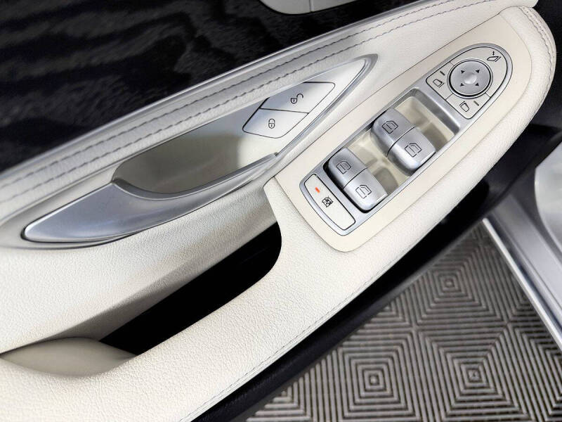 2016 Mercedes-Benz C-Class
