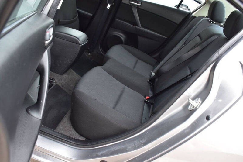 2011 Mazda MAZDA3 i Touring