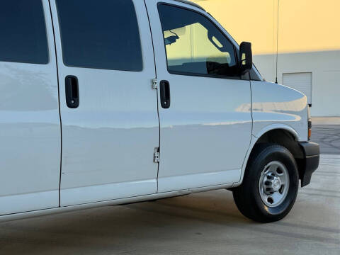 2019 Chevrolet Express 2500