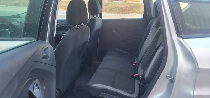 2016 Ford Escape S