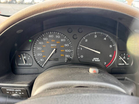 1999 Saturn S-Series SW1