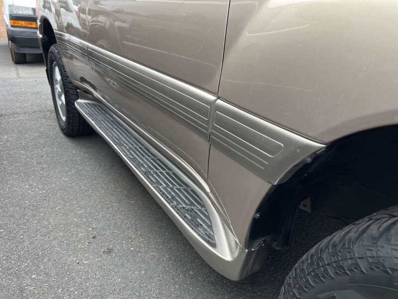 2004 Toyota Land Cruiser