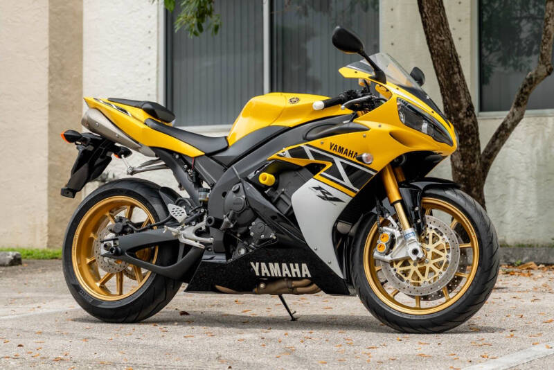 2006 Yamaha R1 & YSR80