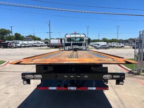 2016 Freightliner M2 106