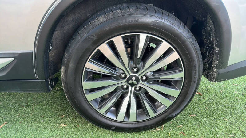 2020 Mitsubishi Outlander