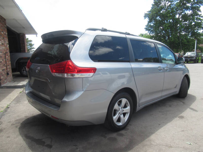 2011 Toyota Sienna