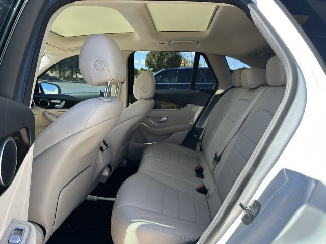 2017 Mercedes-Benz GLC GLC 300