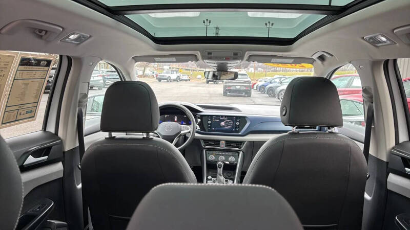 2023 Volkswagen Taos SE 4Motion