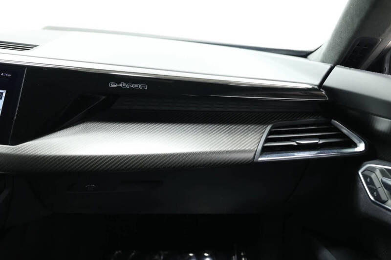 2022 Audi RS e-tron GT quattro