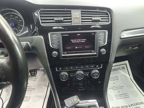 2016 Volkswagen Golf R 4Motion