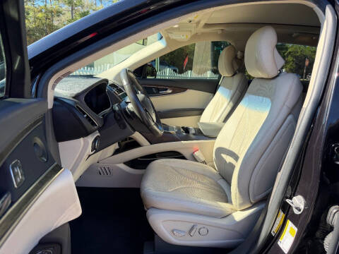 2019 Lincoln Nautilus Reserve