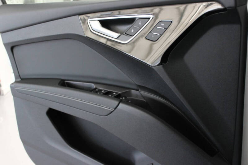 2023 Audi Q4 e-tron quattro Premium Plus 50