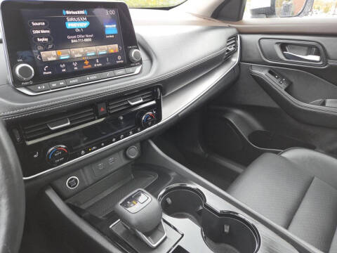 2022 Nissan Rogue SV