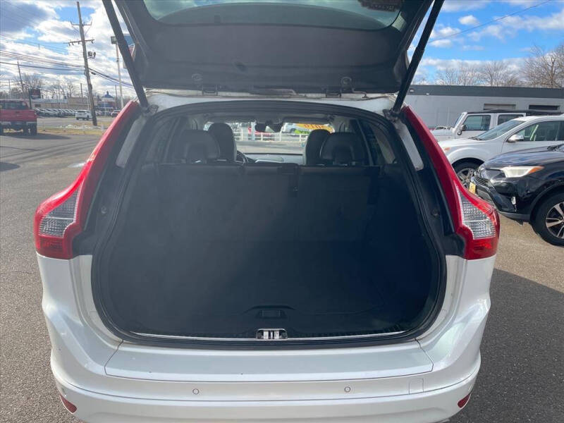 2016 Volvo XC60 T6 Platinum