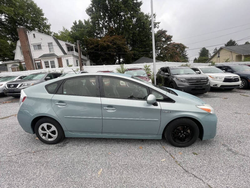2014 Toyota Prius One