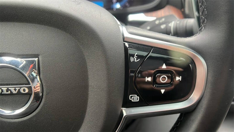 2023 Volvo S60 B5 Plus Black Edition