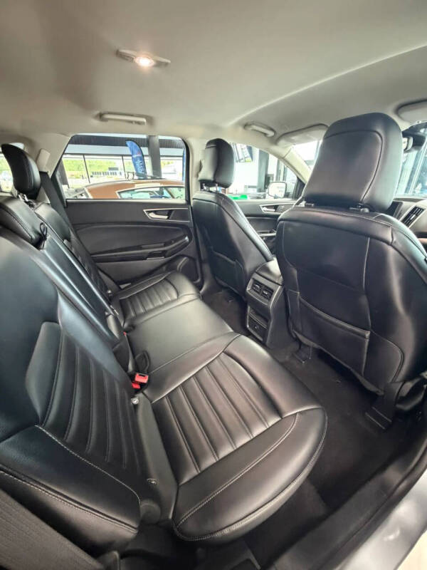 2024 Ford Edge