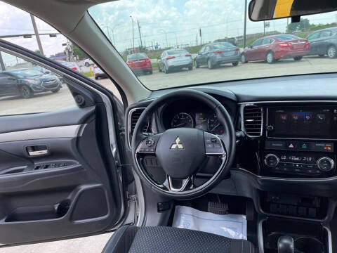 2018 Mitsubishi Outlander SE