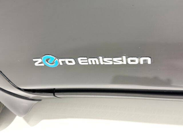 2016 Nissan LEAF SV