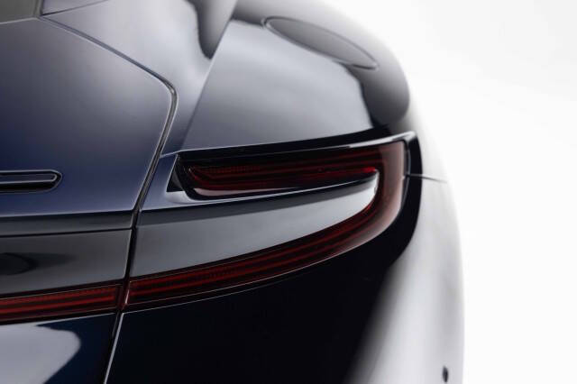 2018 Aston Martin DB11 V12