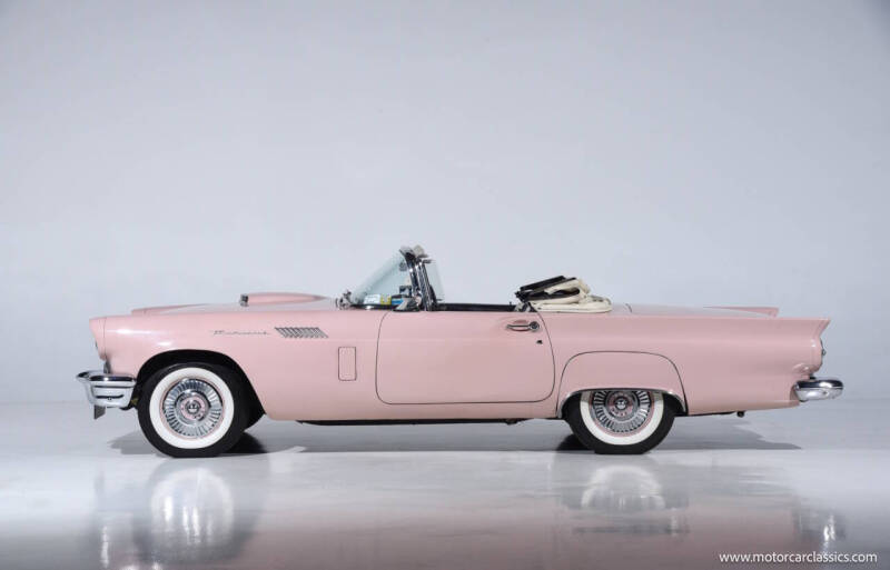 1957 Ford Thunderbird