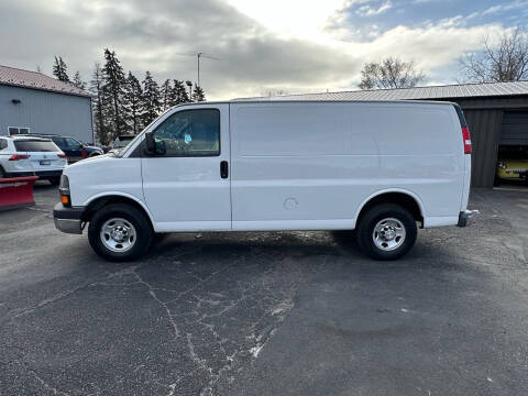 2015 Chevrolet Express for sale at VILLAGE AUTO MART LLC in Portage IN