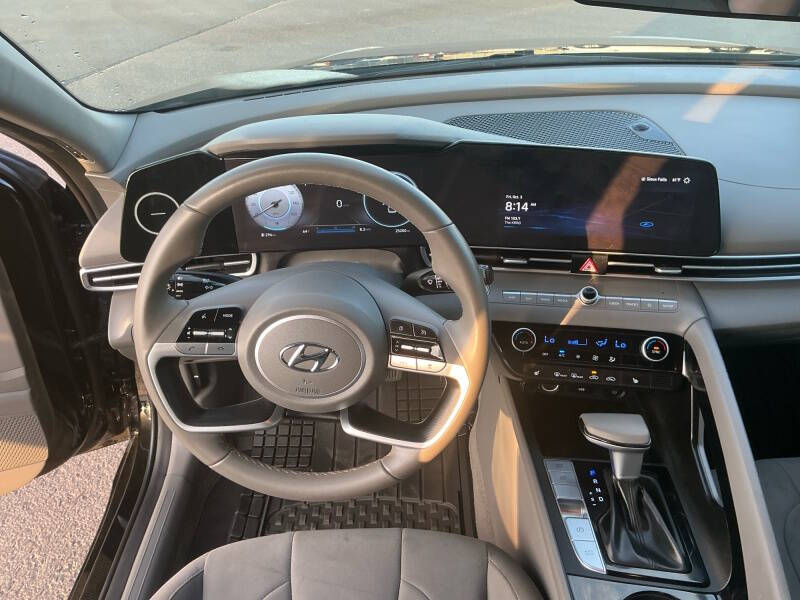 2023 Hyundai Elantra