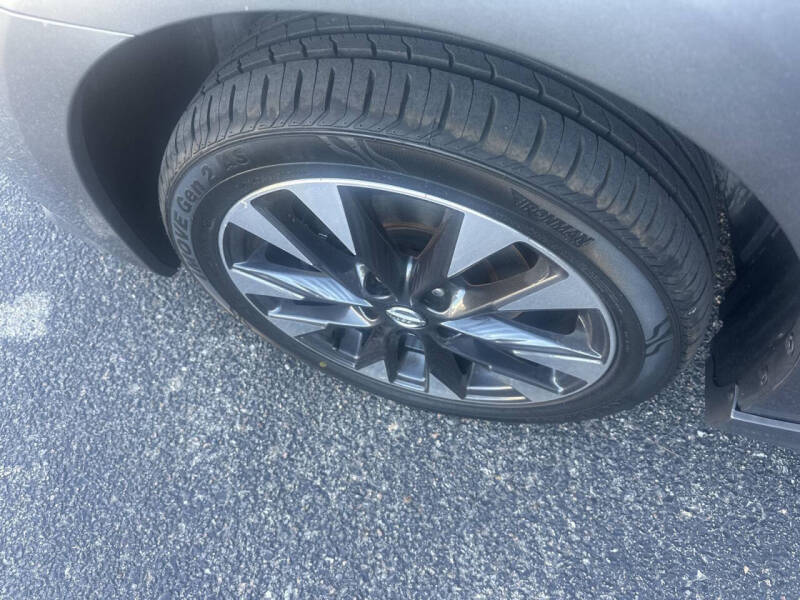 2017 Nissan Sentra SR