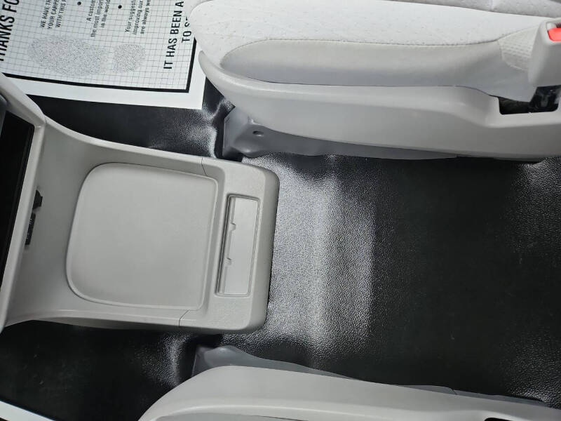 2020 Toyota Sienna LE Mobility 7-Passenger