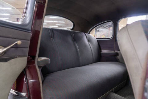 1948 Ford Super Deluxe