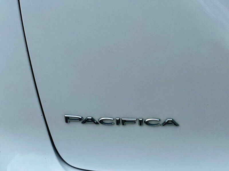 2017 Chrysler Pacifica LX