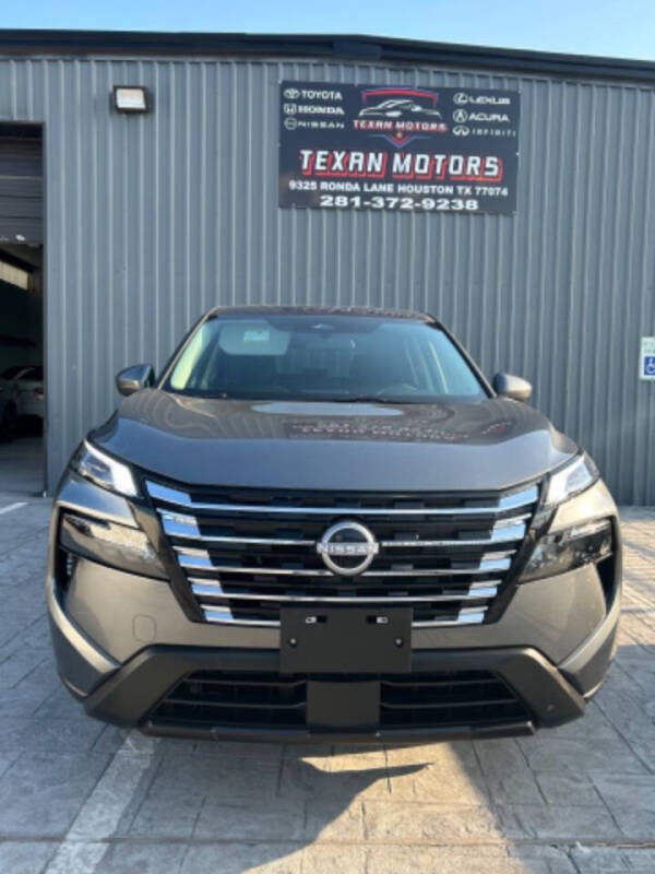 2025 Nissan Rogue SV