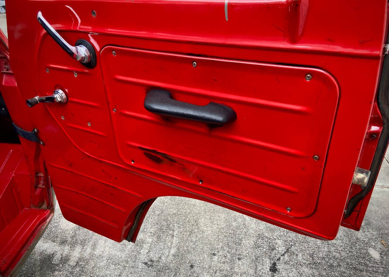 1961 Ford E-100 21