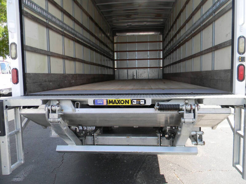 2019 International DuraStar 4300