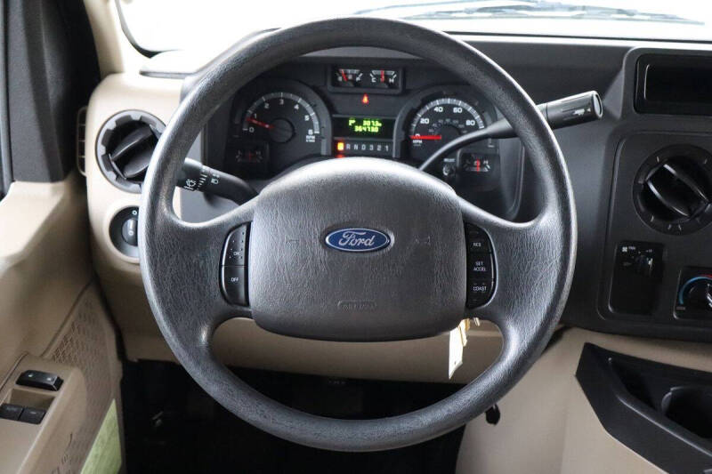 2015 Ford E-Series E-450 SD