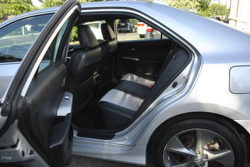 2014 Toyota Camry SE