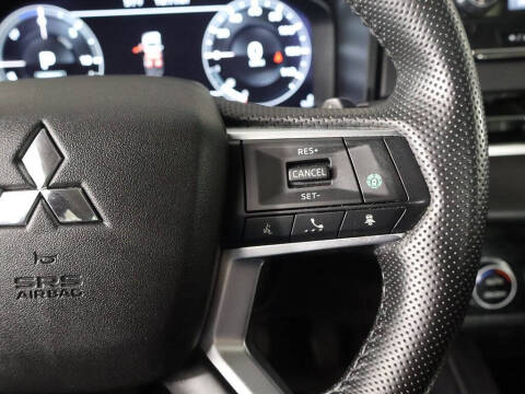 2024 Mitsubishi Outlander PHEV SE