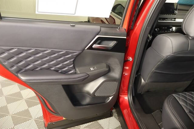 2024 Mitsubishi Outlander PHEV SEL