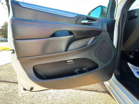 2017 Dodge Grand Caravan GT