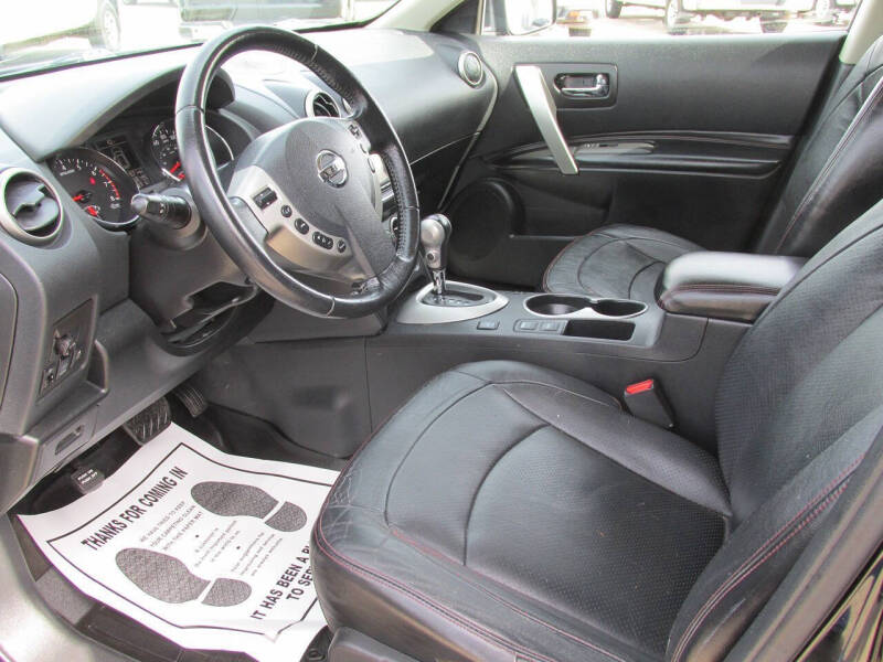 2013 Nissan Rogue SV w/SL Package