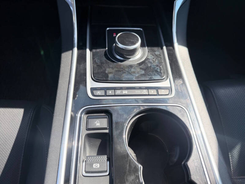 2017 Jaguar XE 35t Prestige