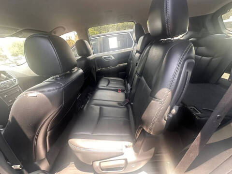 2017 Nissan Pathfinder