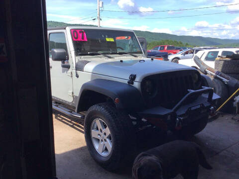 2007 Jeep Wrangler Unlimited for sale at Troy's Auto Sales in Dornsife PA