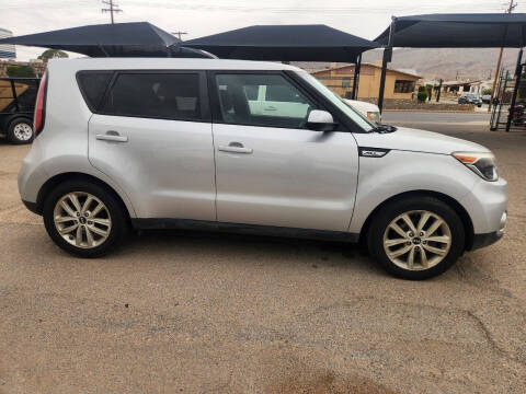 2017 Kia Soul +