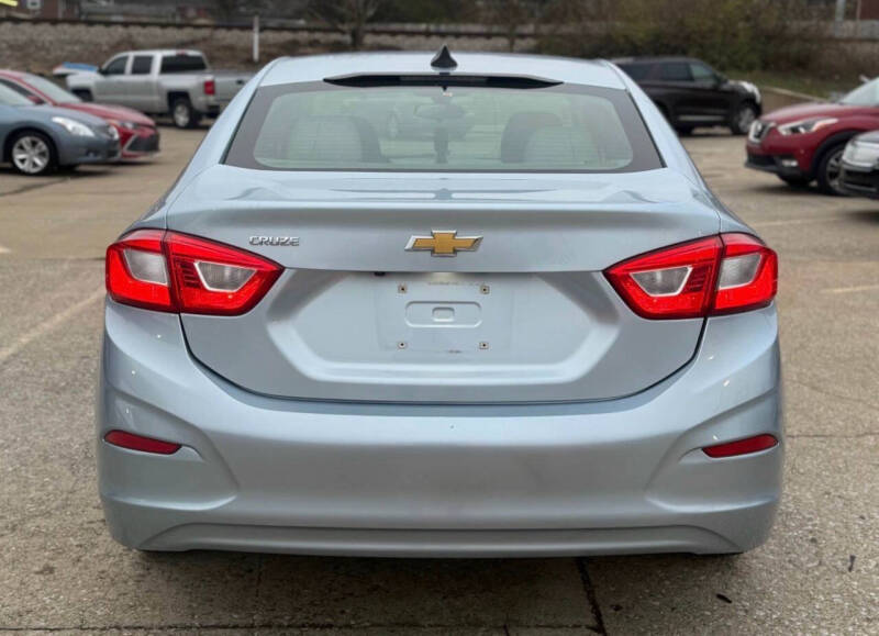 2017 Chevrolet Cruze LS Auto