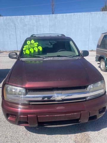 2006 Chevrolet TrailBlazer for sale at J D USED AUTO SALES INC in Doraville GA