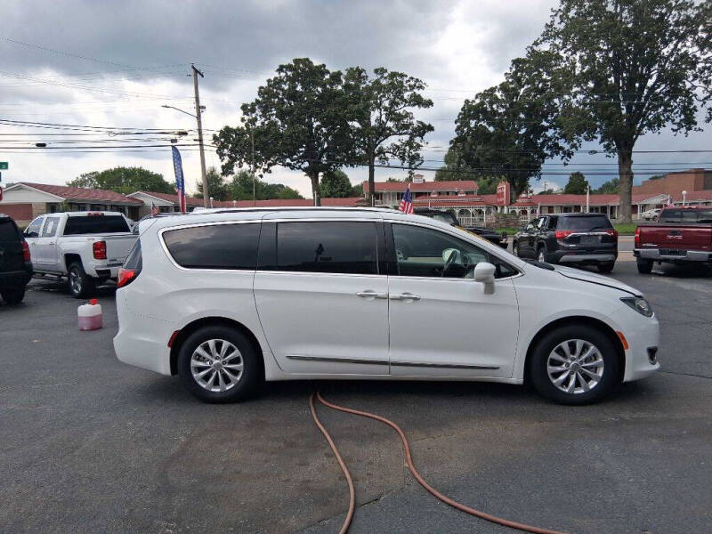 2018 Chrysler Pacifica Touring L