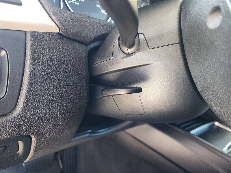 2018 BMW 3 Series 320i