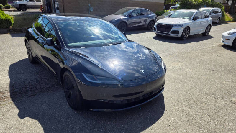 2025 Tesla Model 3 Long Range